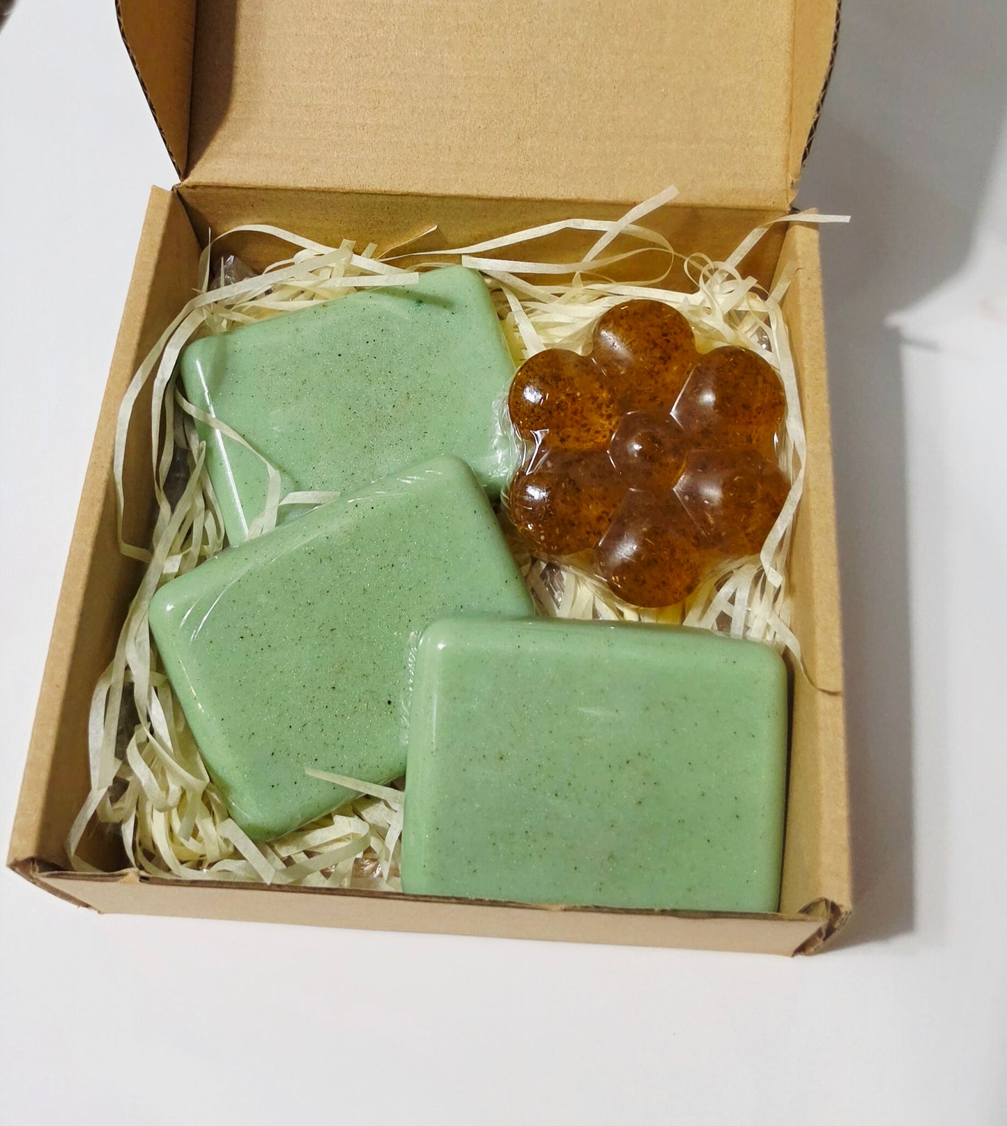 SATIN SHAVING. Shea Butter, Argan & Aloe-Handmade. (3 Aloe + 1 Chammomile Honey)